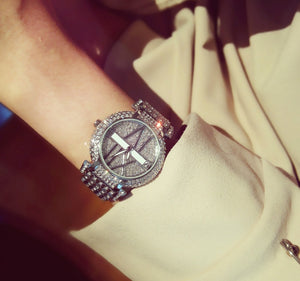 Women's Luxury Watch – Golden & Silvery