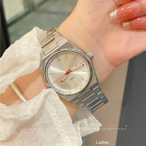 Women's Quartz Watch – Elegant Timepiece